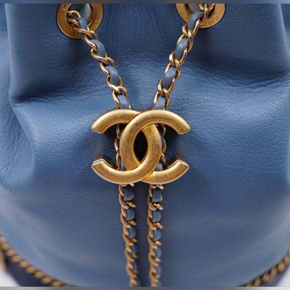 ❌️❌️SOLD ❌️❌️AT38❤️Chanel CC Lovely Chain Bucket Bag - Picture 5 of 16